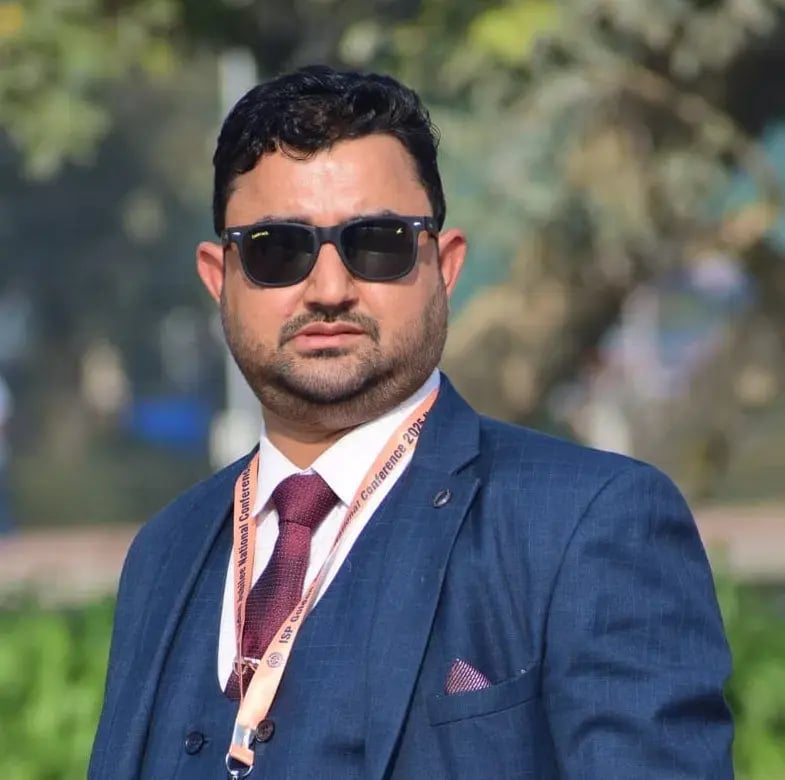 Dr Keshav Garg Headshot